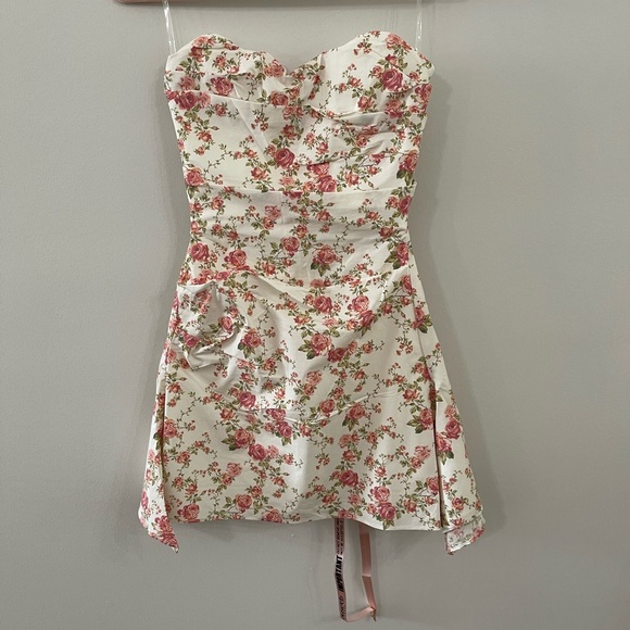 NWT! has ribbon to show it’s not been worn. House of Cb Jasmine Dress size XS - Picture 8 of 12